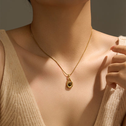 Metal Drop-shaped Pendant Necklace