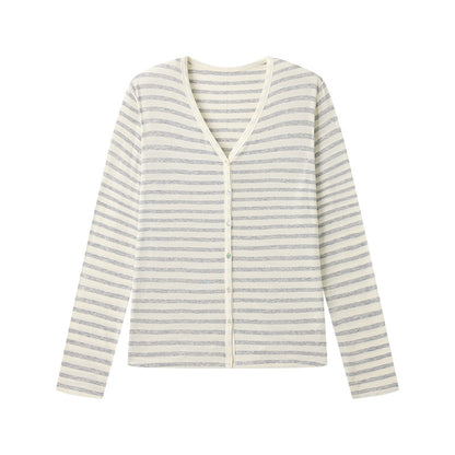 Lightweight Buttoned Long-Sleeved Top