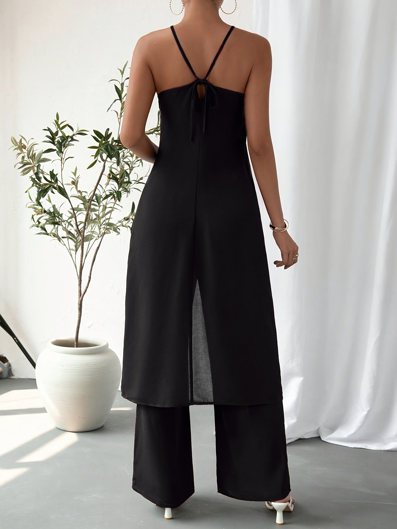 Sleeveless Backless Jumpsuit with High Waist Trousers
