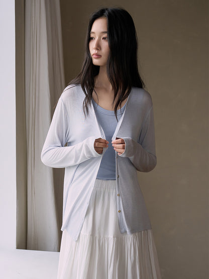 Lightweight Buttoned Long-Sleeved Top