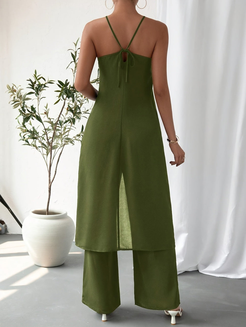 Sleeveless Backless Jumpsuit with High Waist Trousers