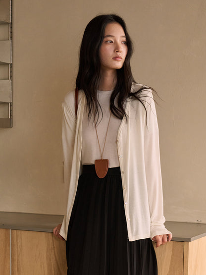 Lightweight Buttoned Long-Sleeved Top